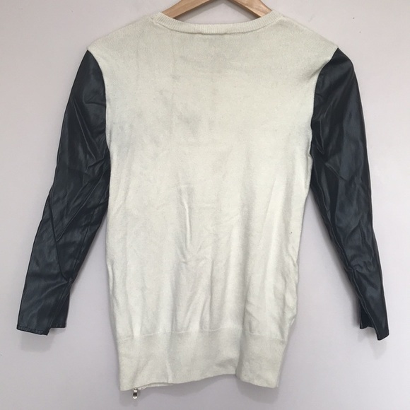 ANN Taylor cream wool blend sweater with vegan leather sleeves sz Small - Picture 4 of 9